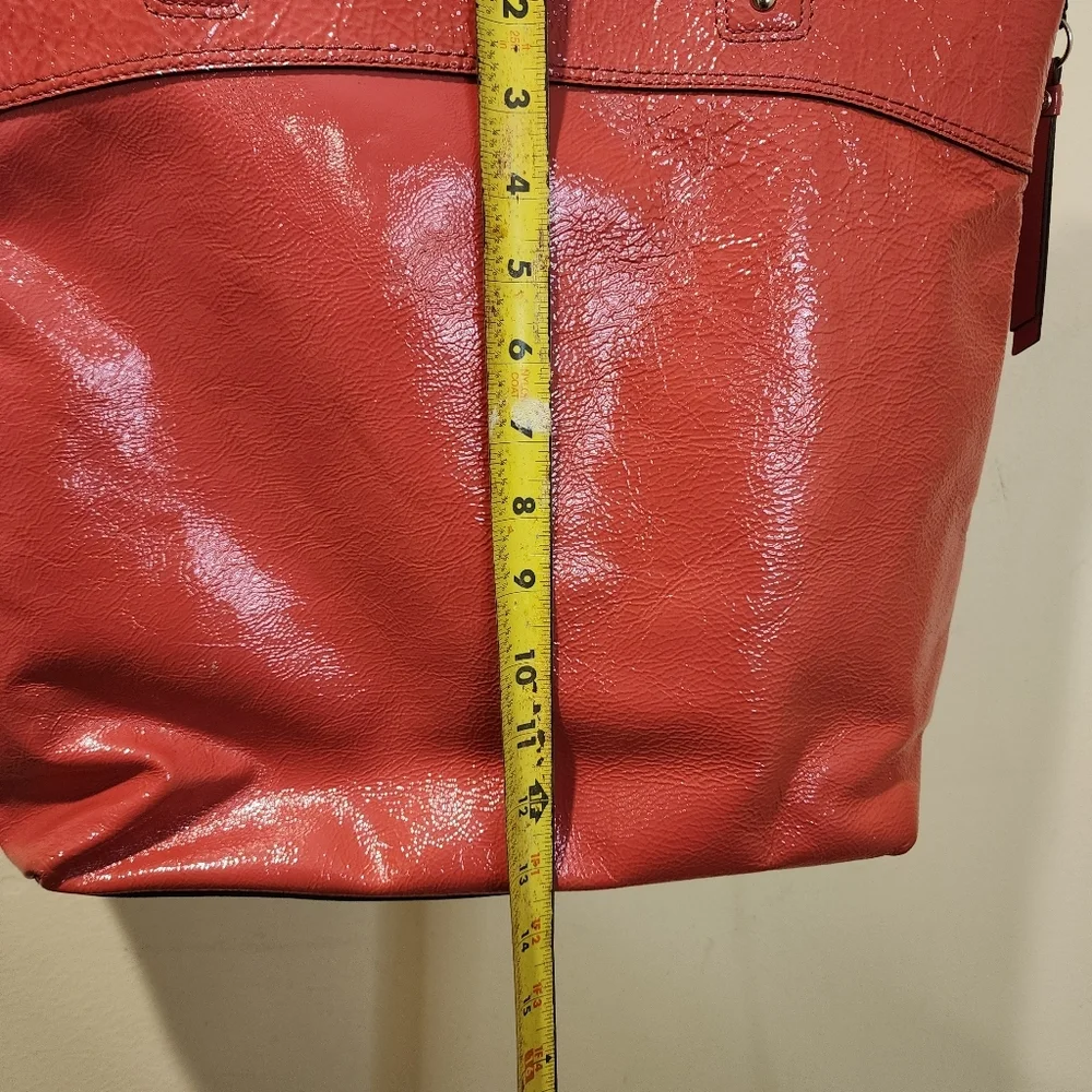 COACH LAURA PATENT  Leather Tote Bag